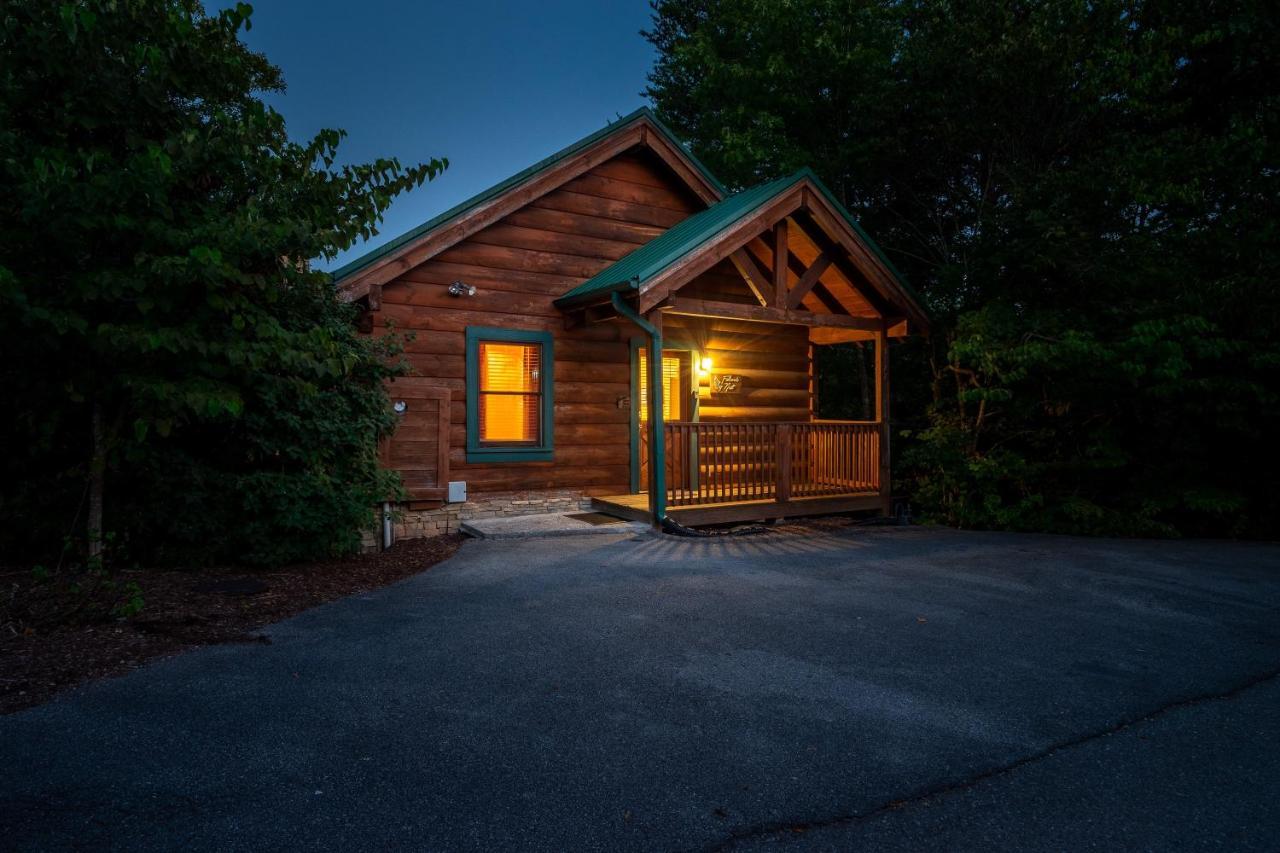 Cozy Log Cabin!! In Heart Of Pf & Close To The Smokies Pigeon Forge Exteriör bild