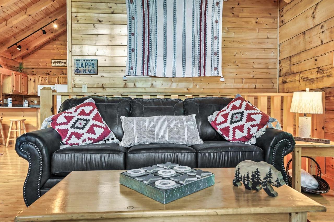 Cozy Log Cabin!! In Heart Of Pf & Close To The Smokies Pigeon Forge Exteriör bild