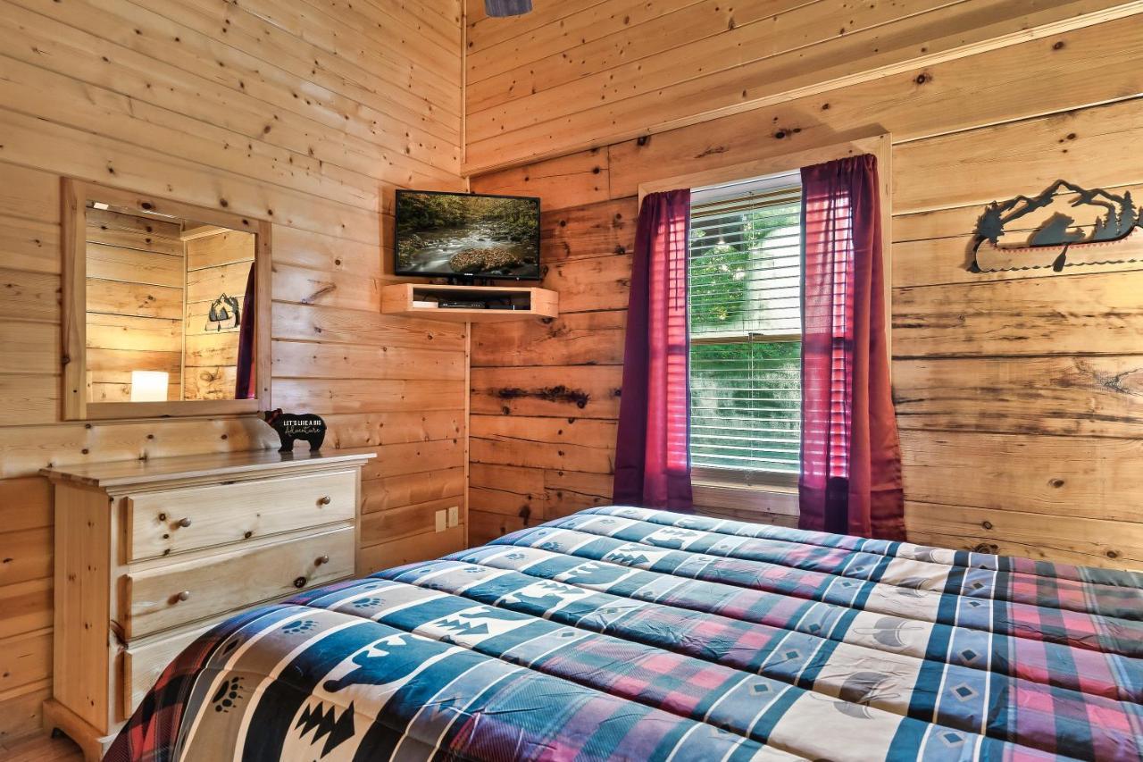 Cozy Log Cabin!! In Heart Of Pf & Close To The Smokies Pigeon Forge Exteriör bild
