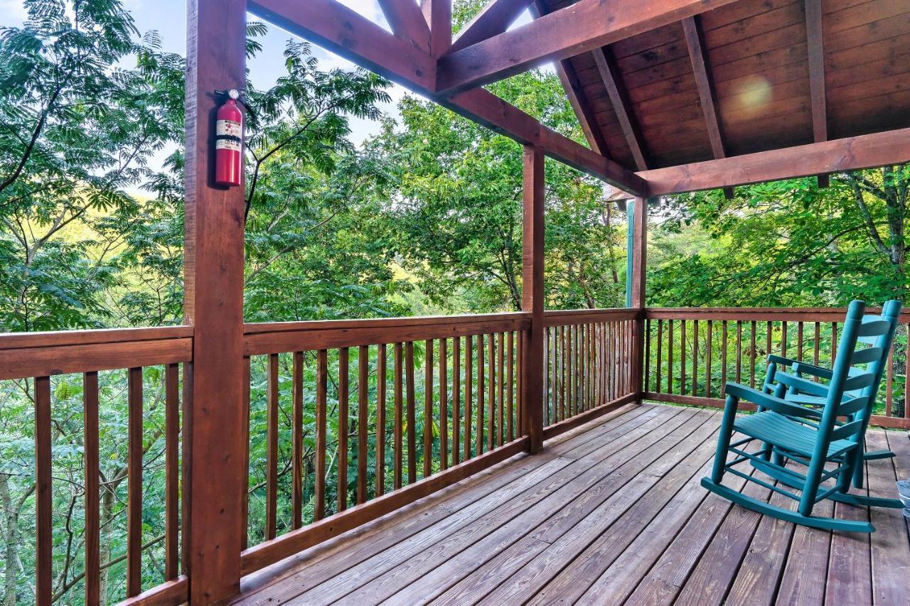 Cozy Log Cabin!! In Heart Of Pf & Close To The Smokies Pigeon Forge Exteriör bild