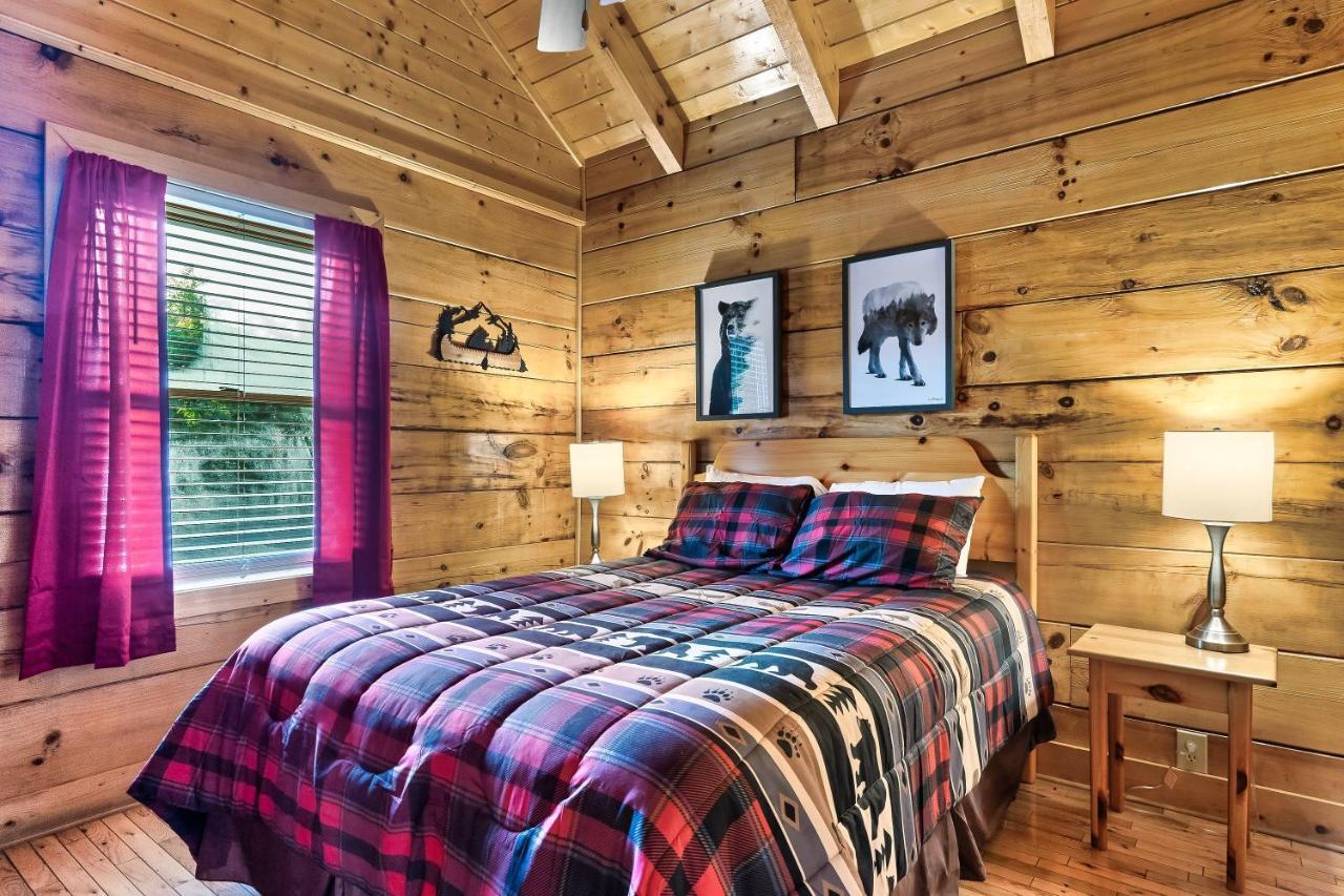 Cozy Log Cabin!! In Heart Of Pf & Close To The Smokies Pigeon Forge Exteriör bild